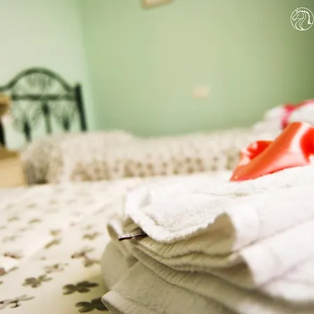 L'arengo Bed & Breakfast *